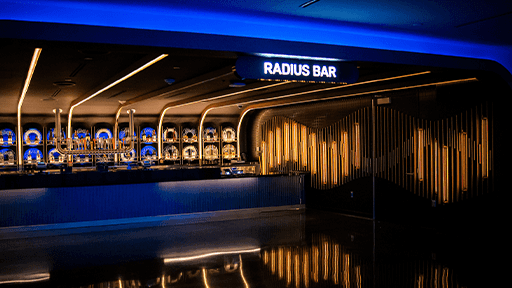 Radius Bar East