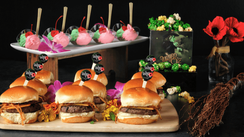 Food & Beverage 